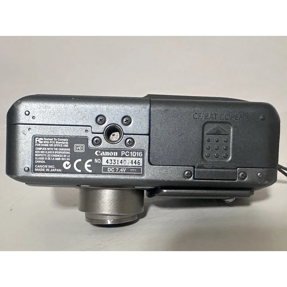 Canon PowerShot S40 4MP Digital Camera Silver Compact Point & Shoot Untested